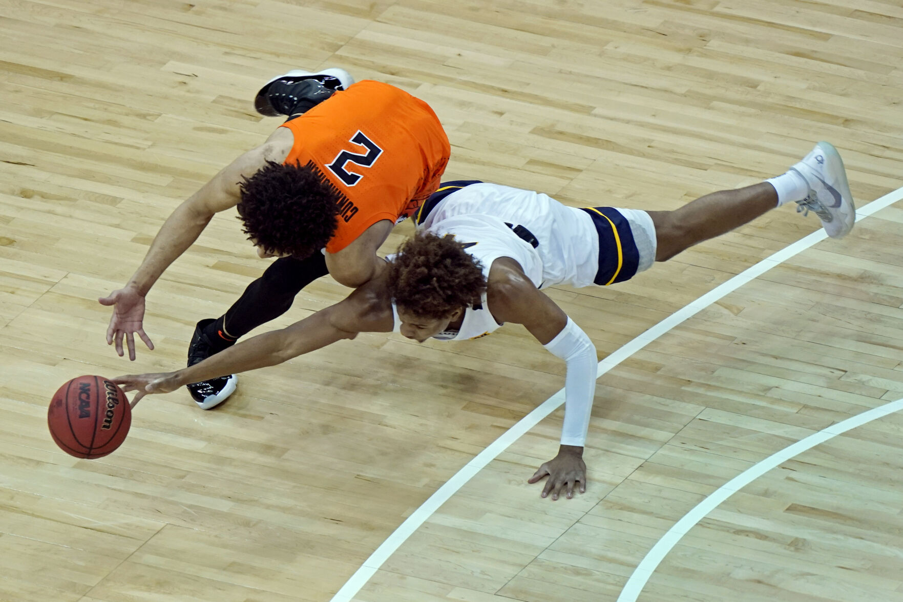 B12 Oklahoma St West Virginia Basketball